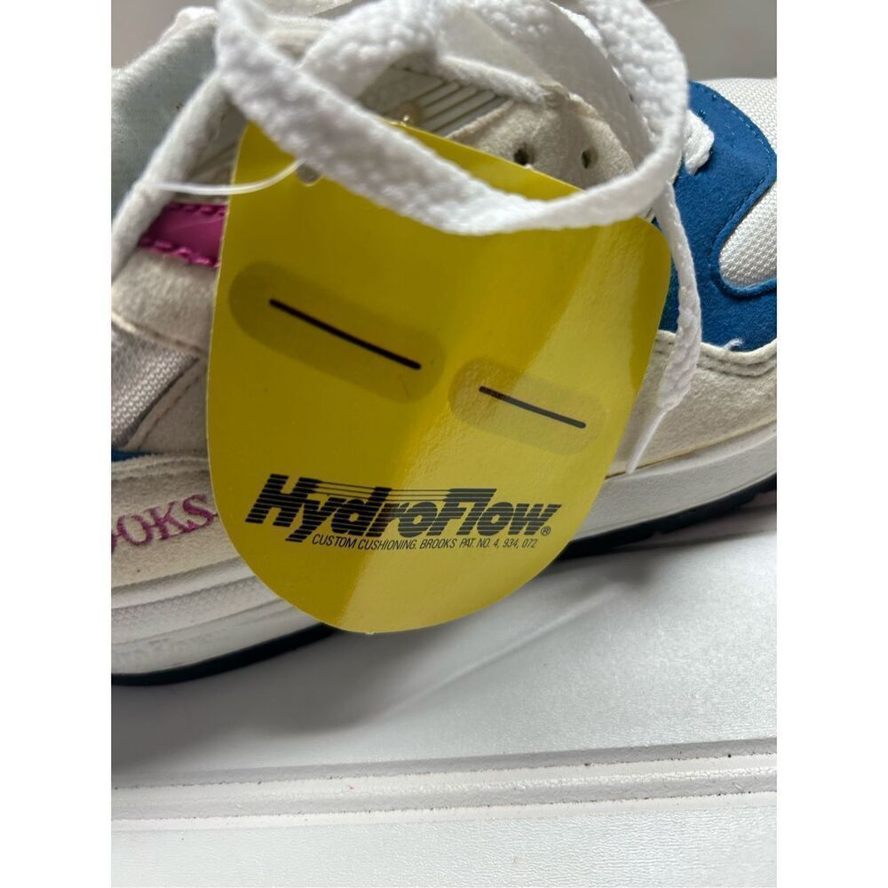 Brooks HydroFlow NET Old Stock Size 5 NWT - image 8